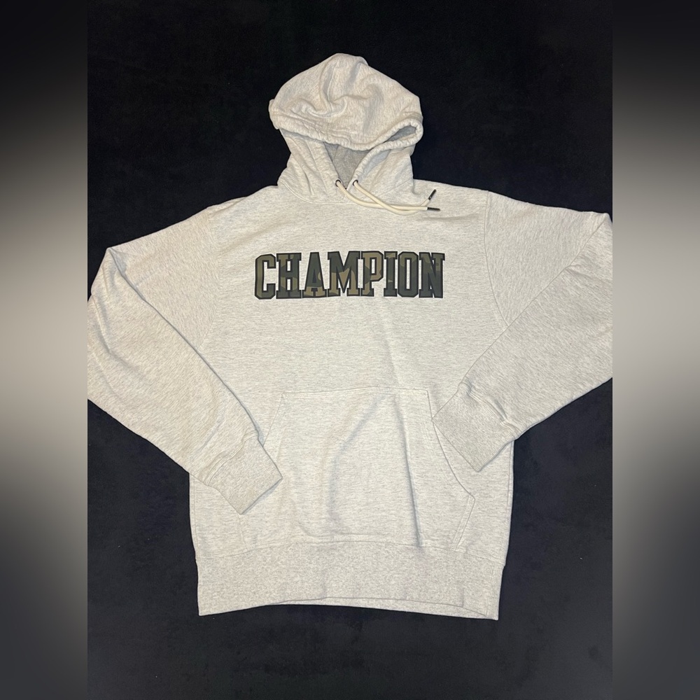 Champion Camo Spell Out Hoodie Size S - no flaws